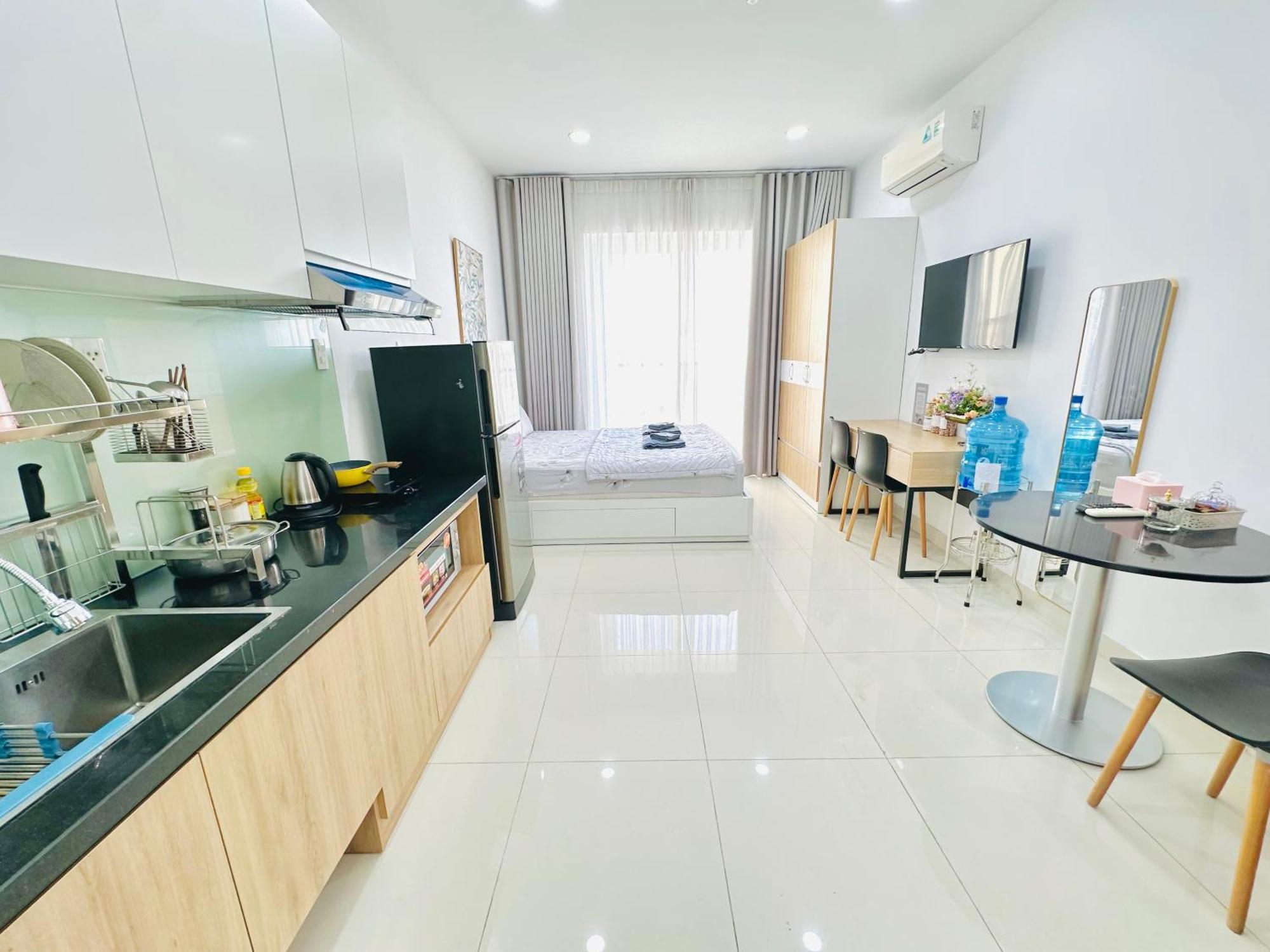 Mordern Balcony 1 Bedroom With Kitchen 403 Căn hộ *